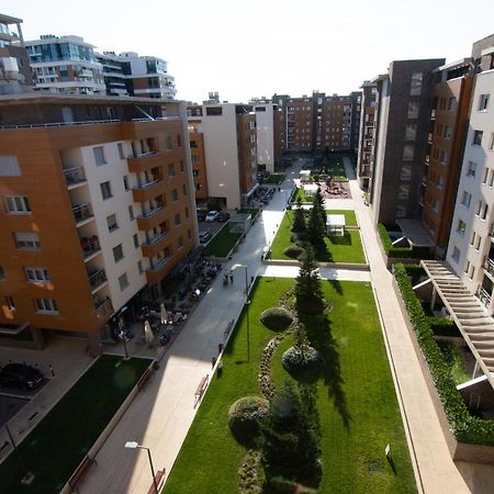 A Blok New Modern - Free Garage Parking, Comfortable, Quiet With A Park View Белград Екстер'єр фото