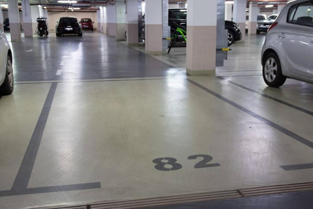 A Blok New Modern - Free Garage Parking, Comfortable, Quiet With A Park View Белград Екстер'єр фото