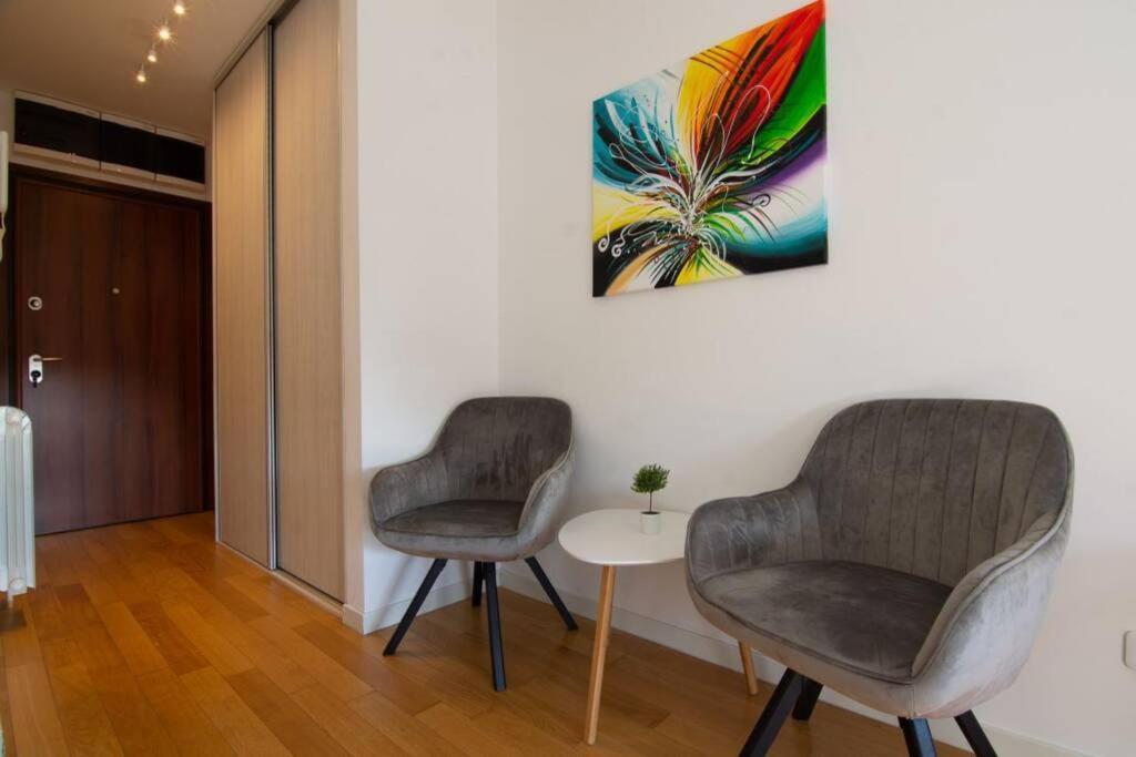 A Blok New Modern - Free Garage Parking, Comfortable, Quiet With A Park View Белград Екстер'єр фото